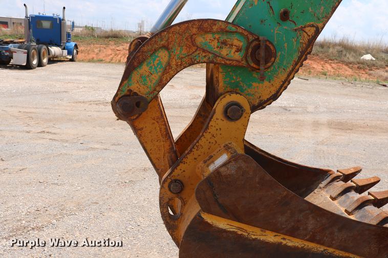 image for item DD8273 2003 John Deere 310G backhoe