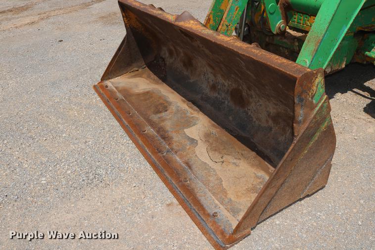 image for item DD8273 2003 John Deere 310G backhoe