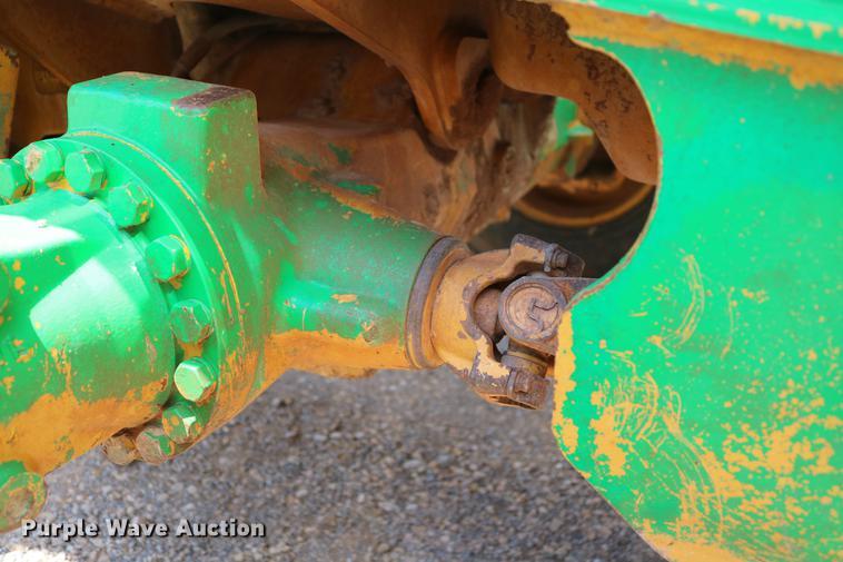 image for item DD8273 2003 John Deere 310G backhoe