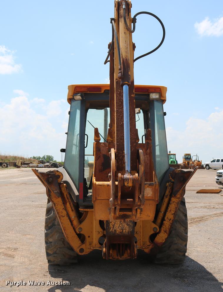 image for item DD8274 2003 John Deere 310G backhoe