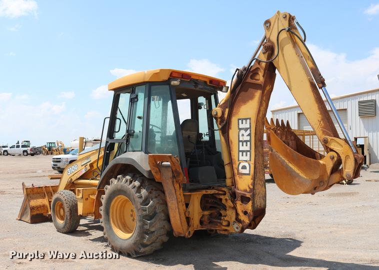 image for item DD8274 2003 John Deere 310G backhoe