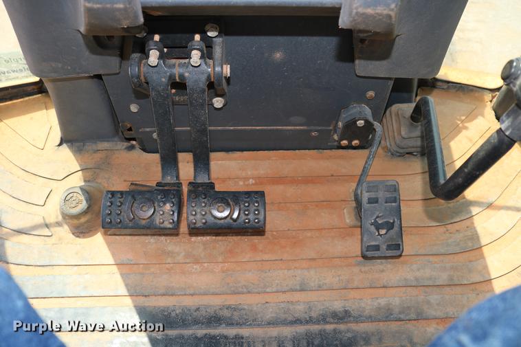 image for item DD8274 2003 John Deere 310G backhoe