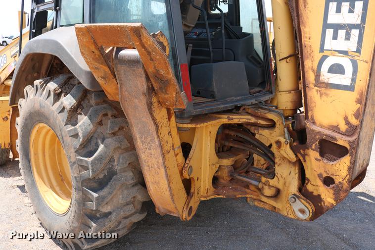 image for item DD8274 2003 John Deere 310G backhoe