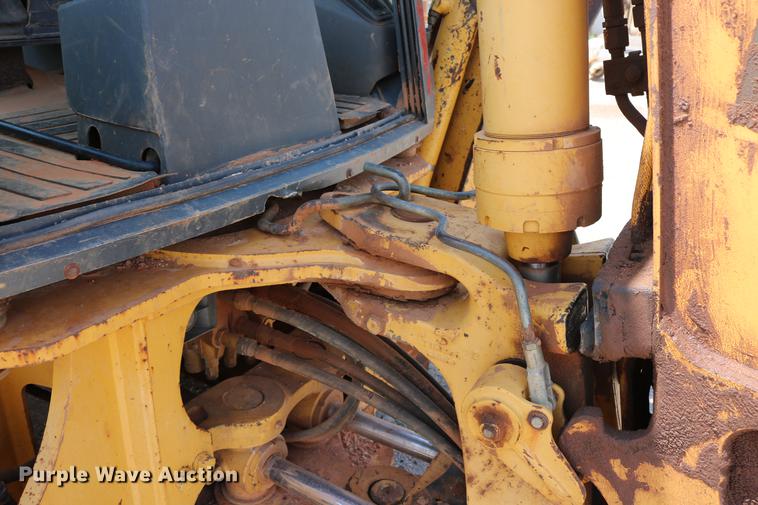 image for item DD8274 2003 John Deere 310G backhoe