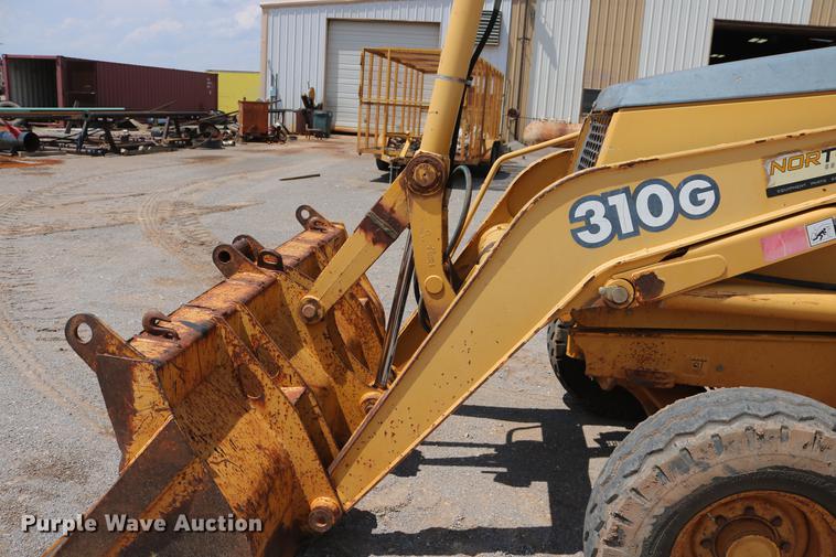 image for item DD8274 2003 John Deere 310G backhoe