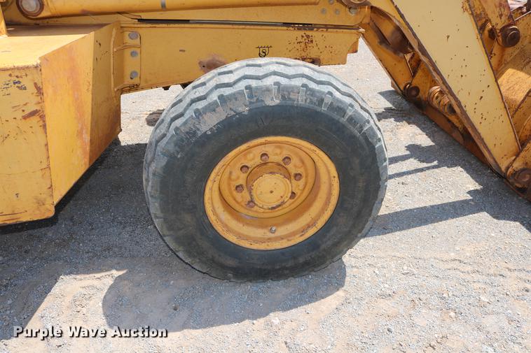 image for item DD8274 2003 John Deere 310G backhoe