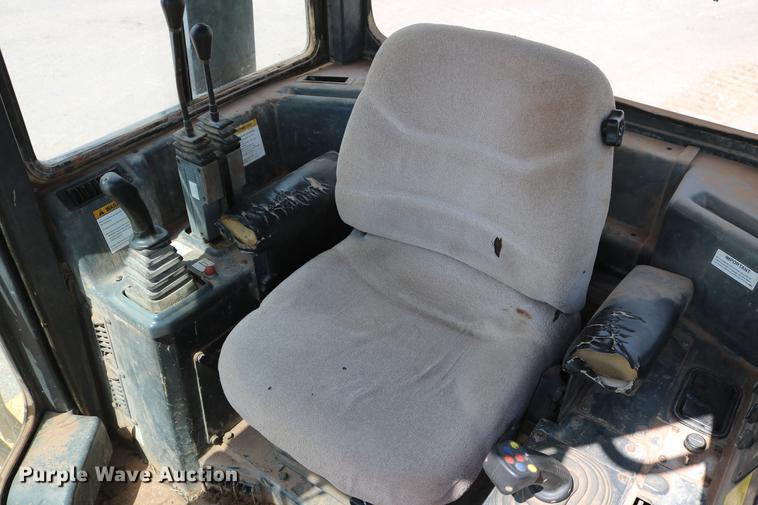 image for item DD8275 2005 Dresser TD15M dozer