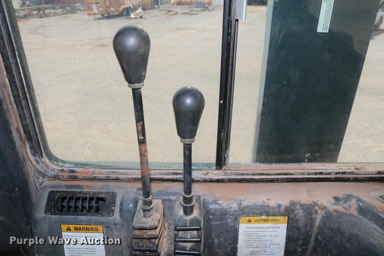 image for item DD8275 2005 Dresser TD15M dozer