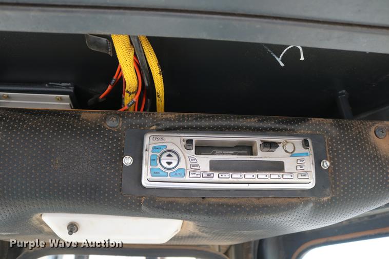 image for item DD8275 2005 Dresser TD15M dozer