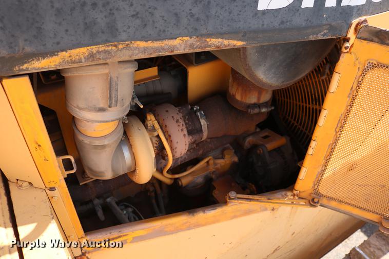 image for item DD8275 2005 Dresser TD15M dozer