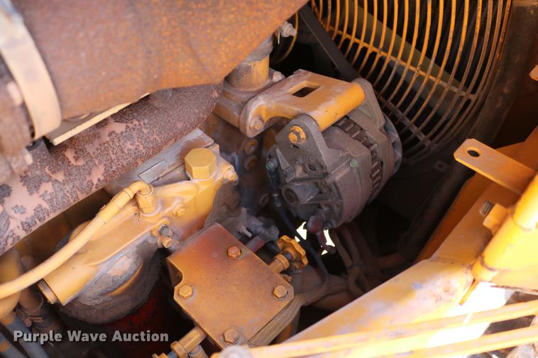 image for item DD8275 2005 Dresser TD15M dozer