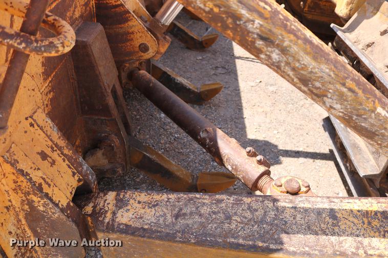 image for item DD8275 2005 Dresser TD15M dozer