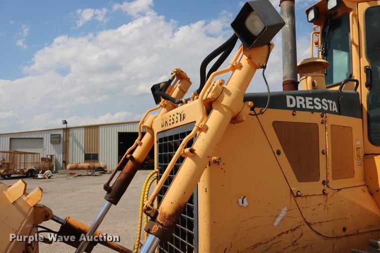 image for item DD8275 2005 Dresser TD15M dozer
