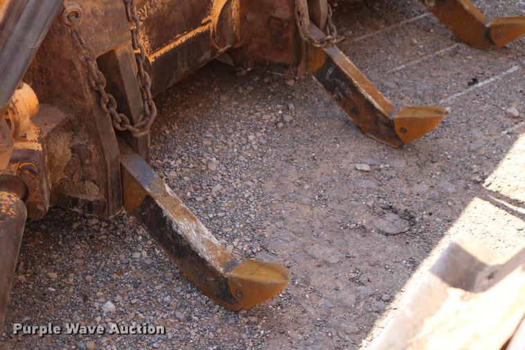 image for item DD8275 2005 Dresser TD15M dozer