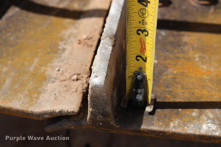 image for item DD8275 2005 Dresser TD15M dozer