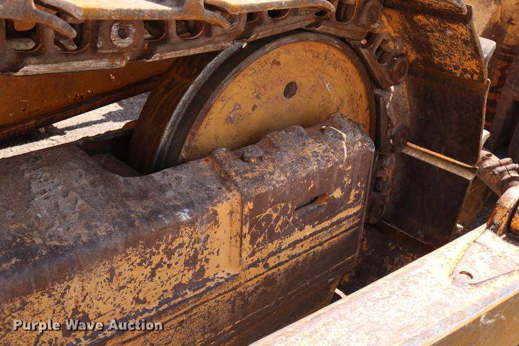 image for item DD8275 2005 Dresser TD15M dozer