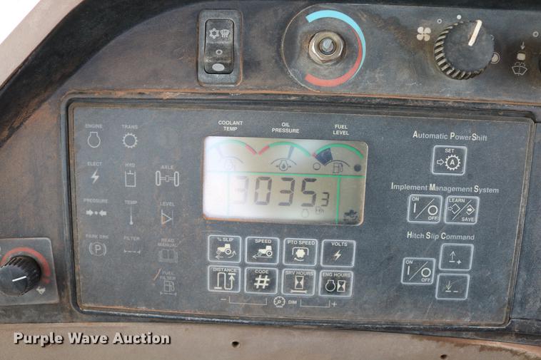 image for item DD8276 2003 John Deere 9520 Scraper Special 4WD tractor