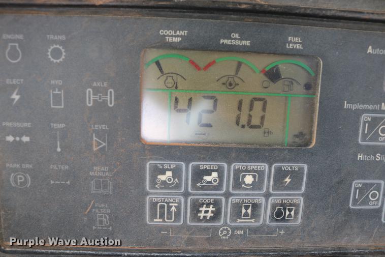 image for item DD8276 2003 John Deere 9520 Scraper Special 4WD tractor