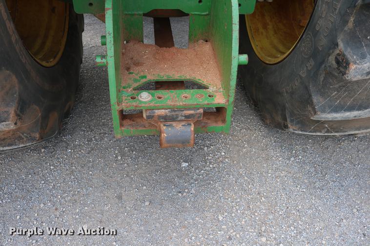 image for item DD8276 2003 John Deere 9520 Scraper Special 4WD tractor