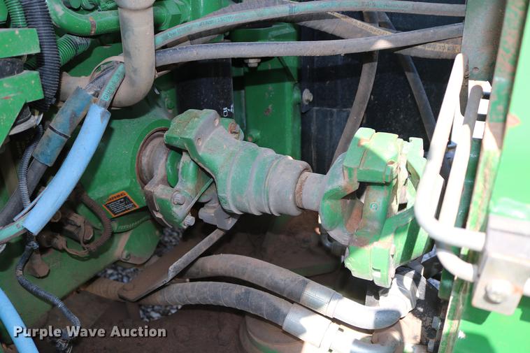 image for item DD8278 2006 John Deere 9520 Scraper Special 4WD tractor