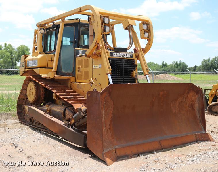 image for item DD8281 2005 Caterpillar D6R XL Series II dozer