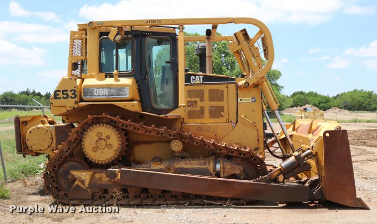 image for item DD8281 2005 Caterpillar D6R XL Series II dozer