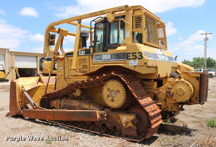 image for item DD8281 2005 Caterpillar D6R XL Series II dozer