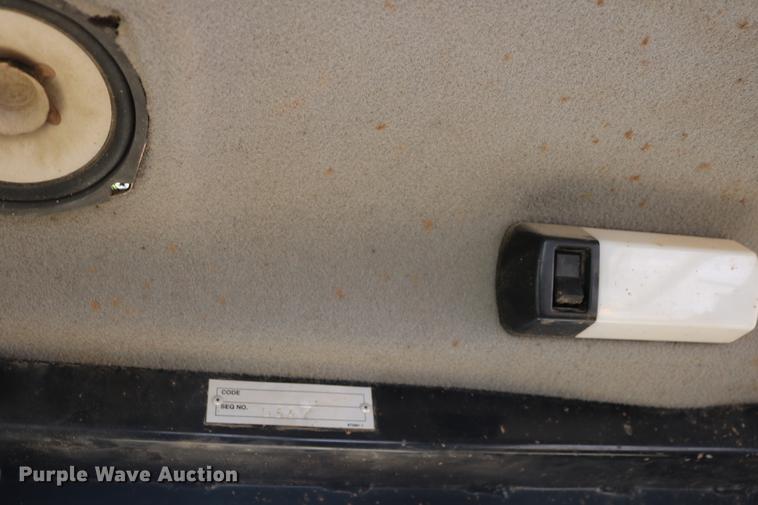 image for item DD8281 2005 Caterpillar D6R XL Series II dozer