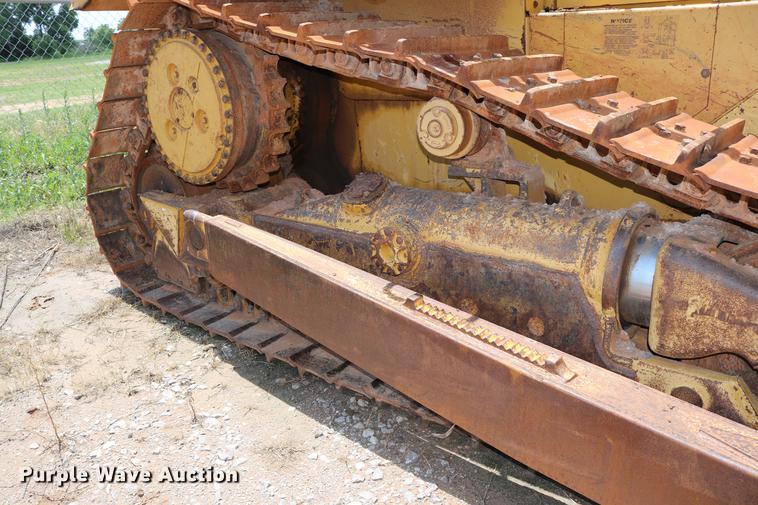 image for item DD8281 2005 Caterpillar D6R XL Series II dozer
