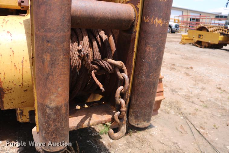 image for item DD8281 2005 Caterpillar D6R XL Series II dozer