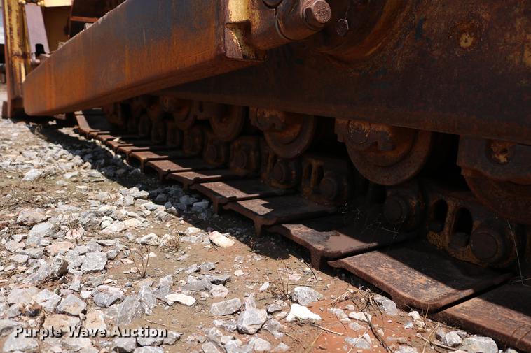 image for item DD8281 2005 Caterpillar D6R XL Series II dozer