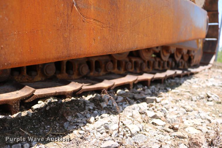 image for item DD8281 2005 Caterpillar D6R XL Series II dozer