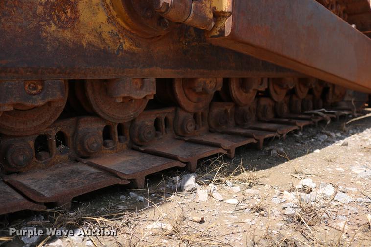 image for item DD8281 2005 Caterpillar D6R XL Series II dozer