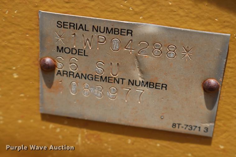 image for item DD8281 2005 Caterpillar D6R XL Series II dozer