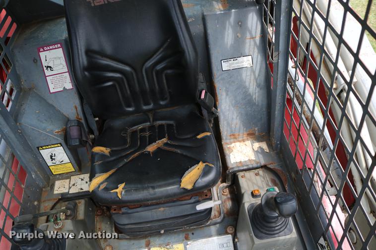 image for item DD8286 2007 Takeuchi TL130 skid steer