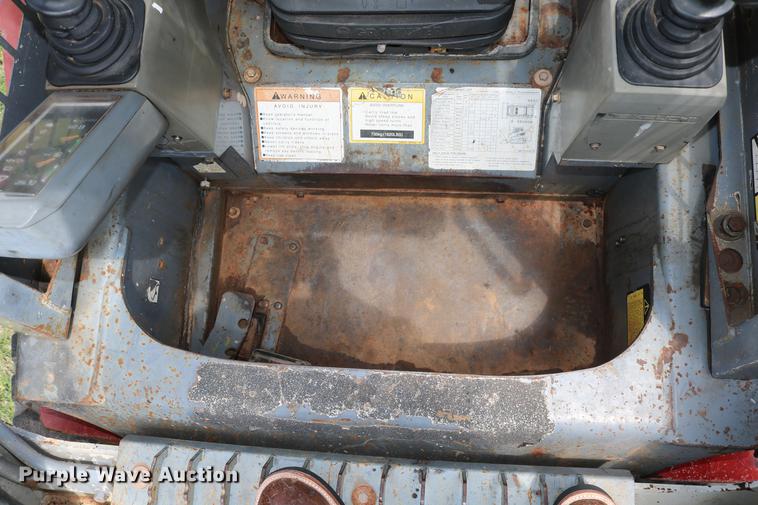 image for item DD8286 2007 Takeuchi TL130 skid steer