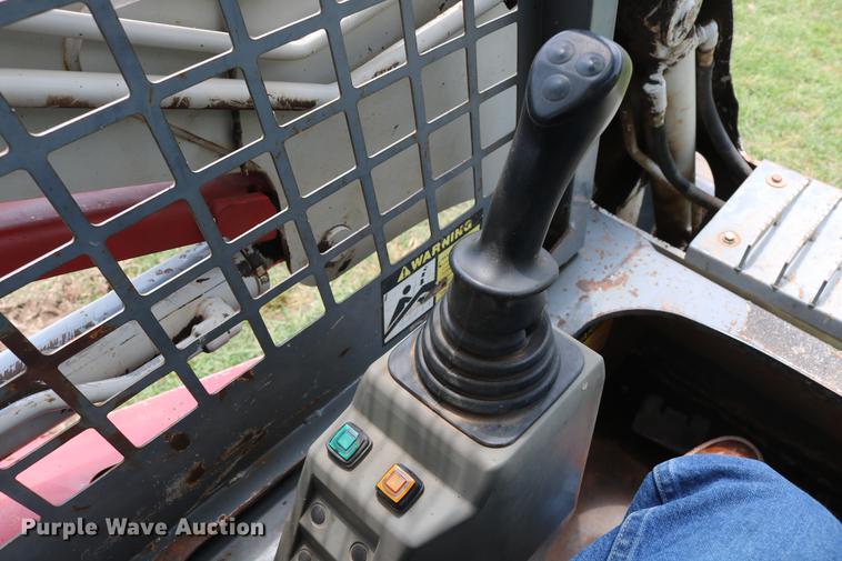 image for item DD8286 2007 Takeuchi TL130 skid steer