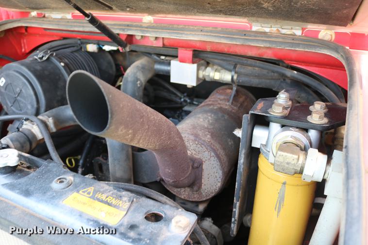 image for item DD8286 2007 Takeuchi TL130 skid steer