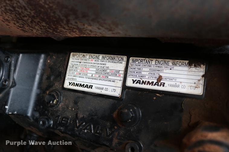 image for item DD8286 2007 Takeuchi TL130 skid steer