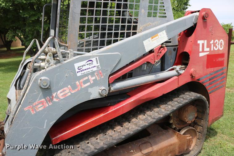 image for item DD8286 2007 Takeuchi TL130 skid steer