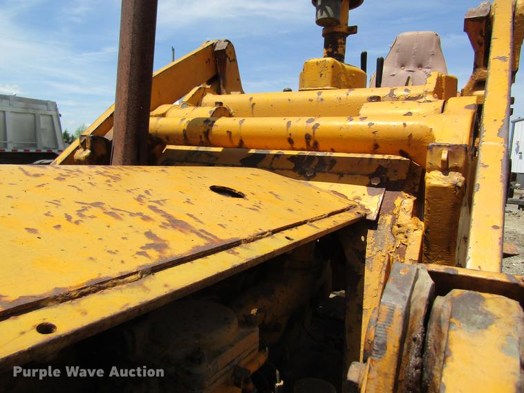 image for item DD8472 Caterpillar 955 track loader