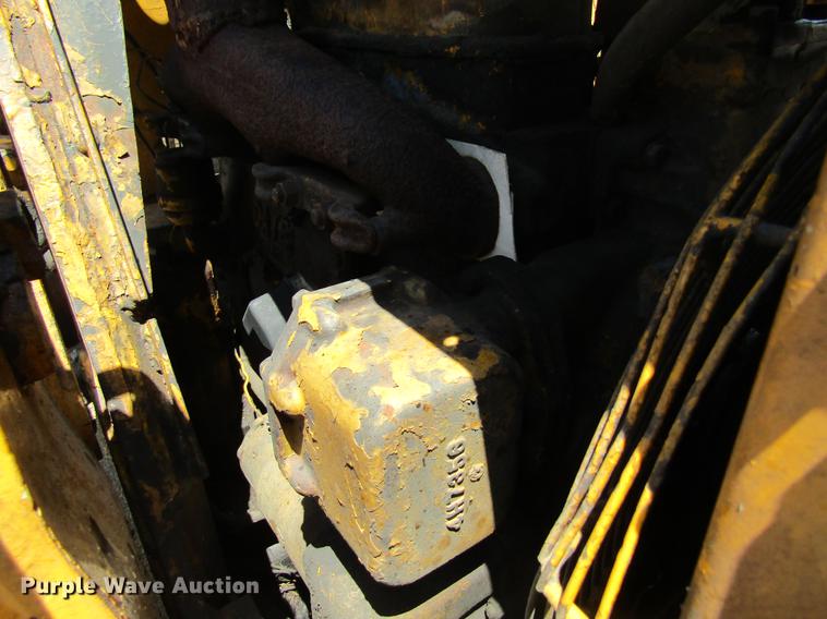 image for item DD8472 Caterpillar 955 track loader