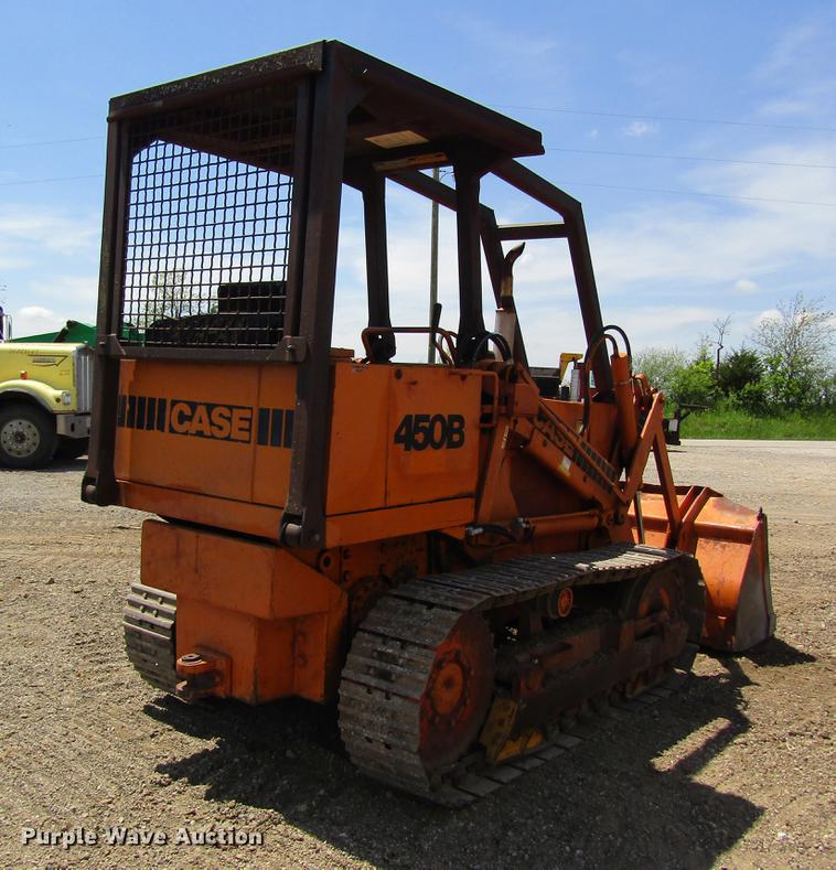 1978 Case 450B track loader in Bethany, MO Item DD8473 sold Purple Wave