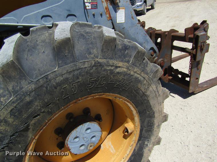 image for item DD8489 2000 New Holland LM430 telehandler