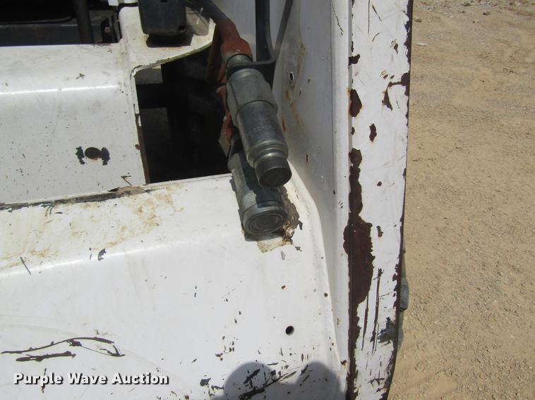 image for item DD8498 1994 Bobcat 753 skid steer