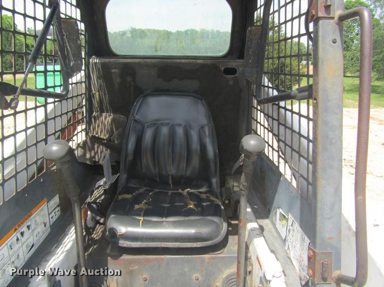 image for item DD8498 1994 Bobcat 753 skid steer