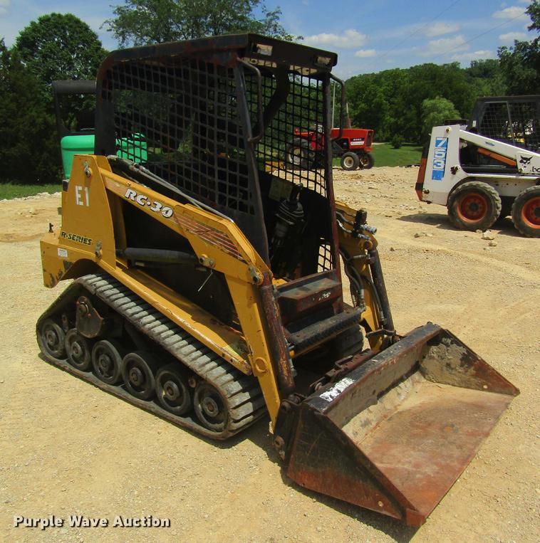 image for item DD8499 2000 ASV RC-30 skid steer