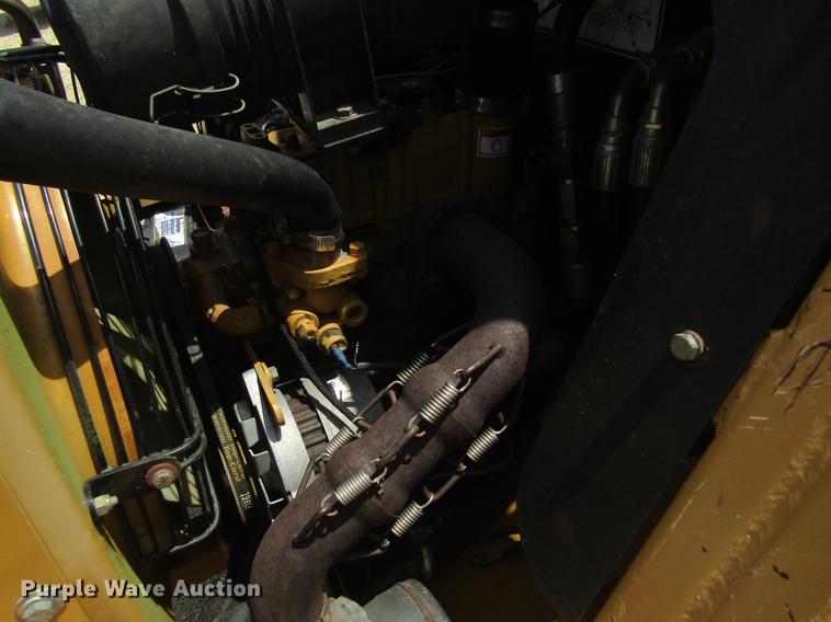 image for item DD8499 2000 ASV RC-30 skid steer