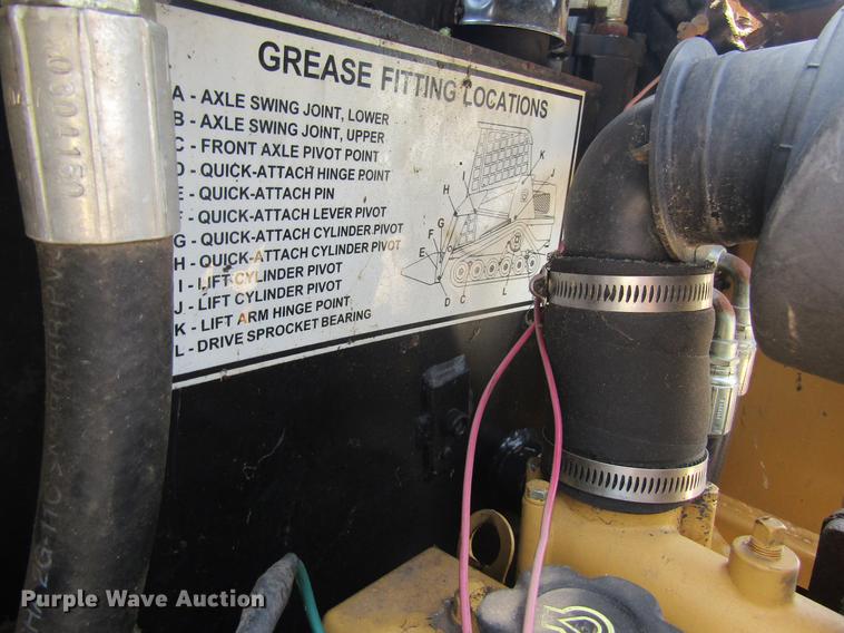 image for item DD8499 2000 ASV RC-30 skid steer