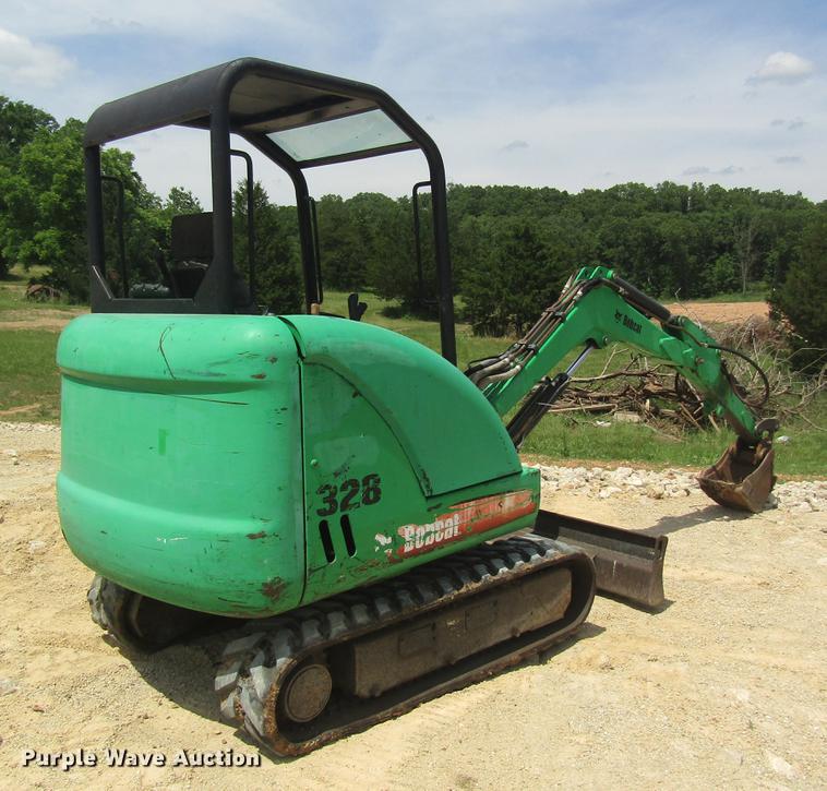 image for item DD8500 2006 Bobcat 328 mini excavator